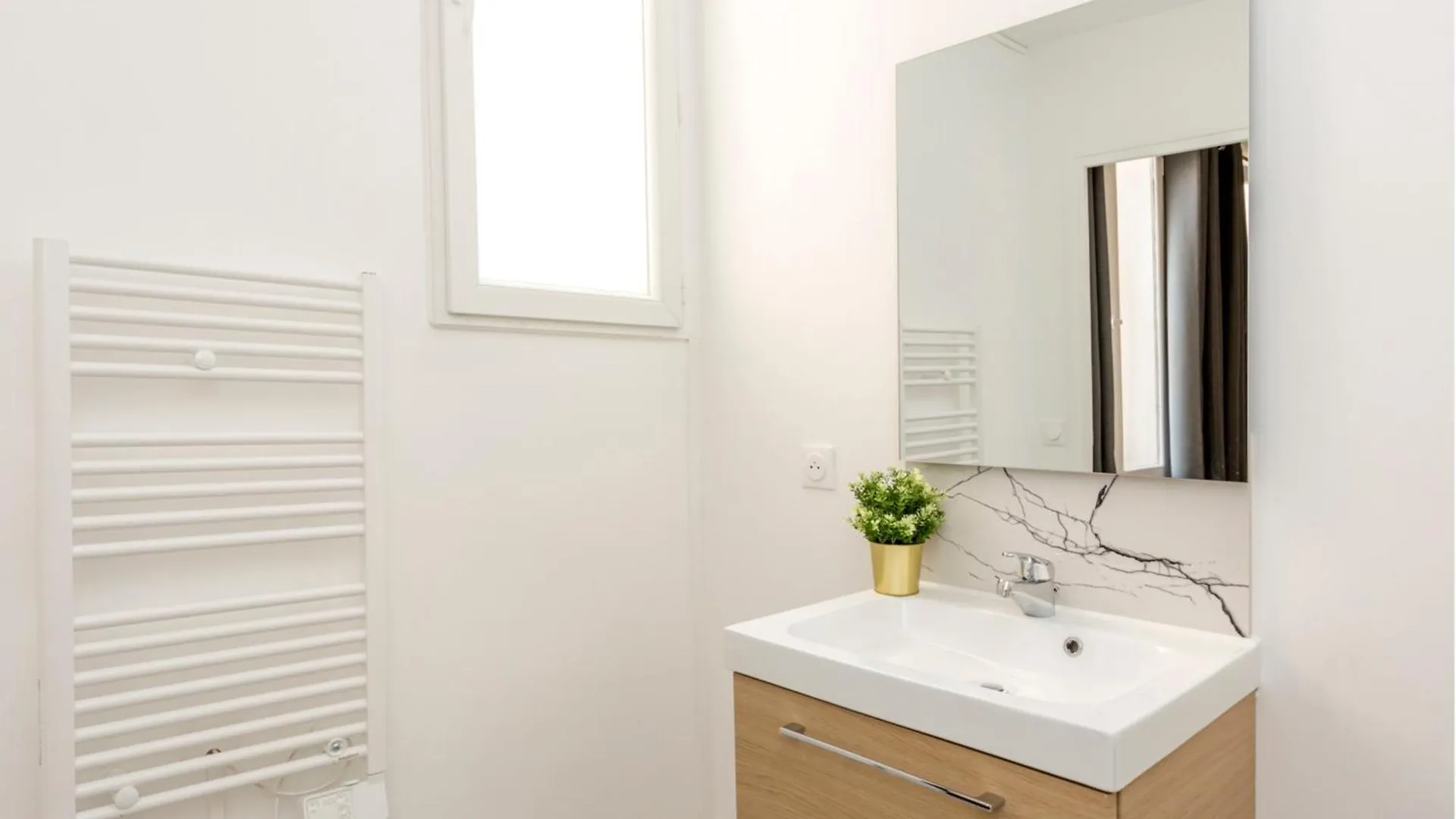 Cozy Apartment - Marais - Saint Denis II Paris