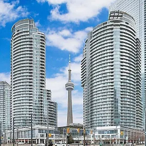 https://waterfront-queens-quay-west.hotelstorontoontario.org